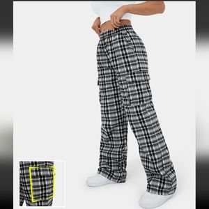 NWT Halara Plaid Cargo Pants